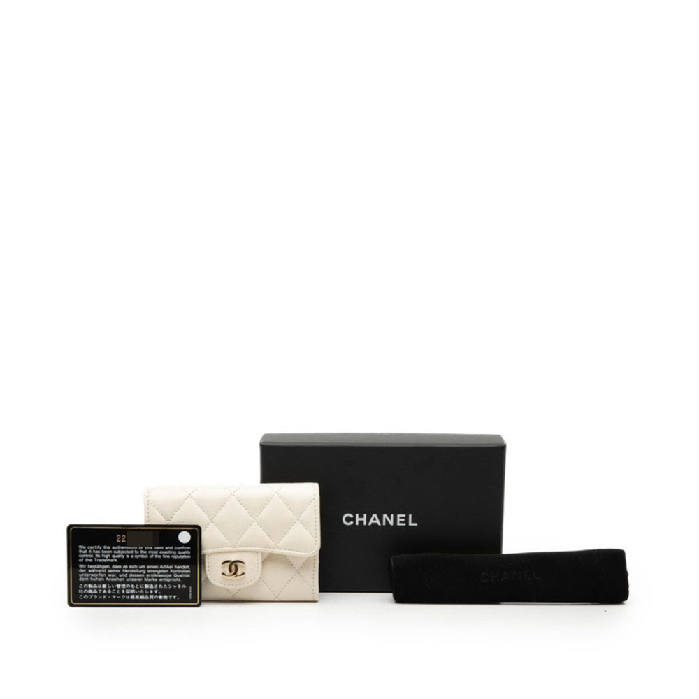 CHANEL White Caviar Leather Logo Wallet - Picture 7 of 7